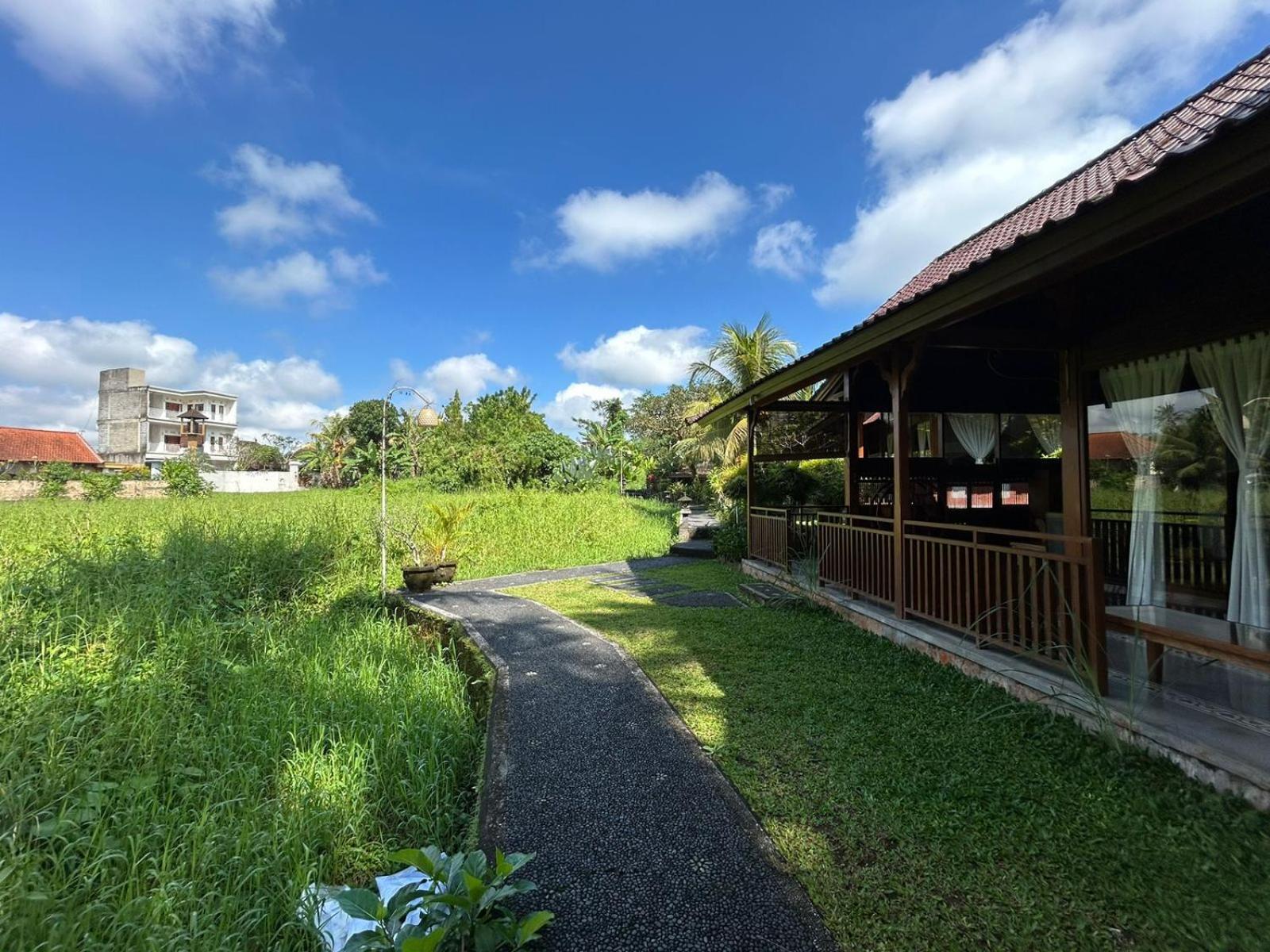 Tirta Padi Villa Ubud Exterior photo